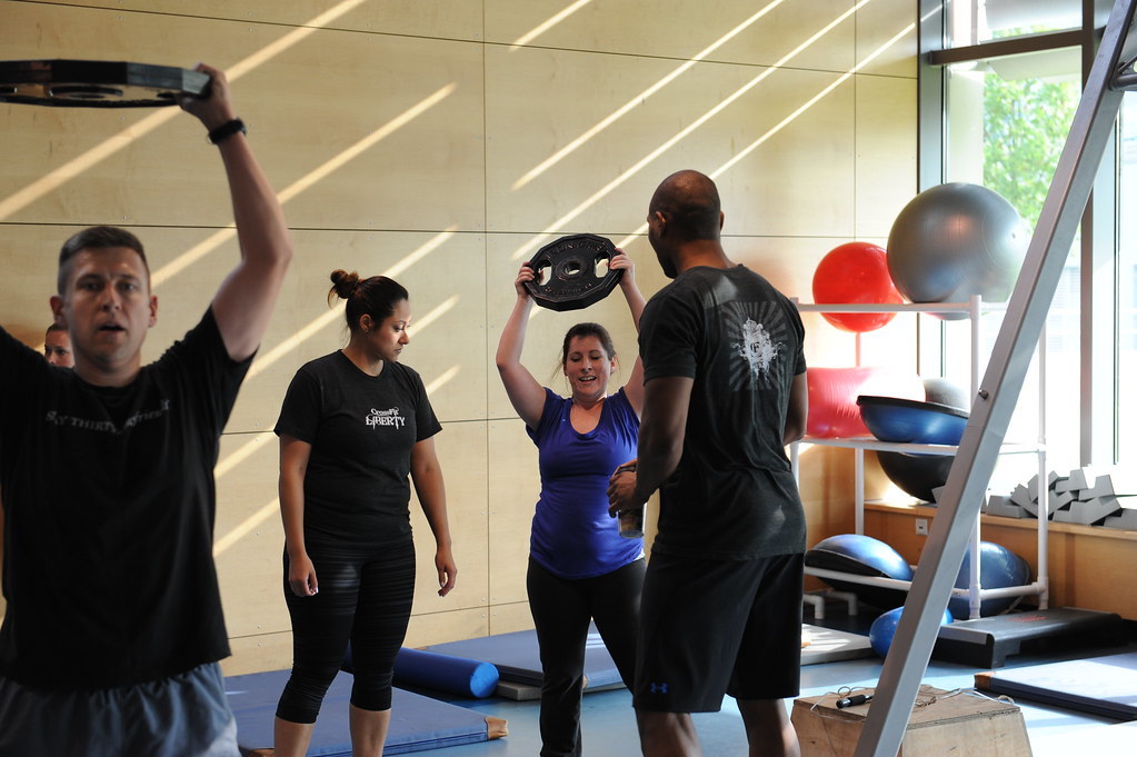 women being trained by charleston personal trainer